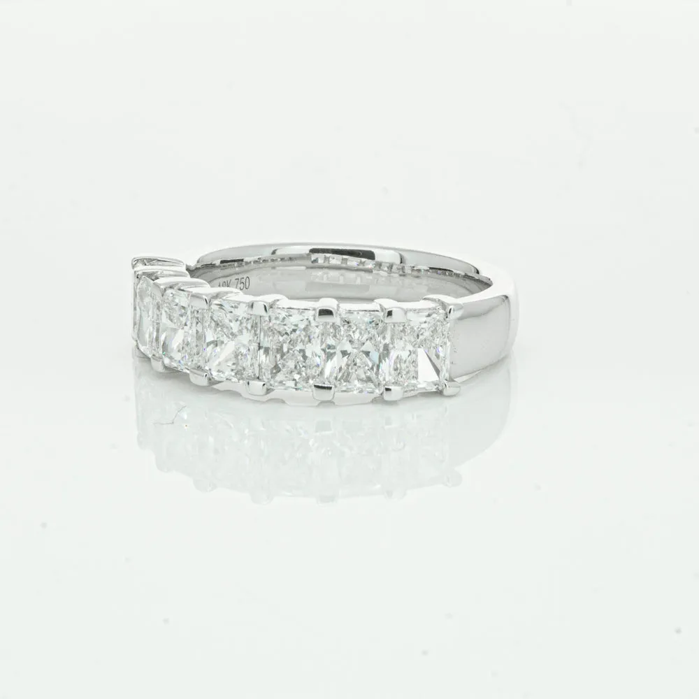 18ct White Gold Radiant Cut Diamond Asra Ring