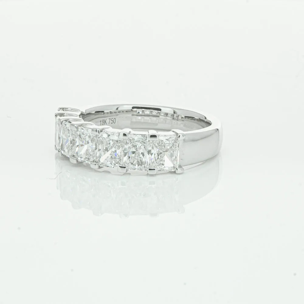 18ct White Gold Radiant Cut Diamond Asra Ring