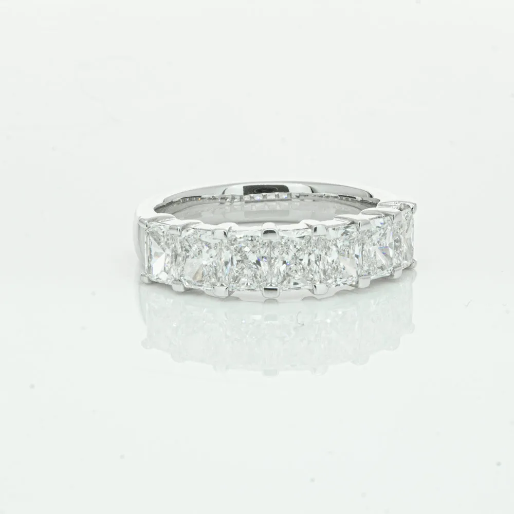 18ct White Gold Radiant Cut Diamond Asra Ring