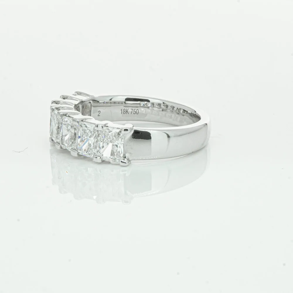 18ct White Gold Radiant Cut Diamond Asra Ring