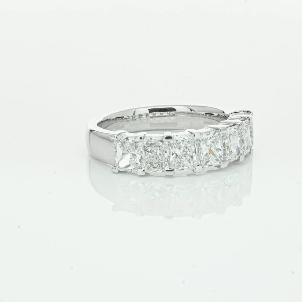 18ct White Gold Radiant Cut Diamond Asra Ring