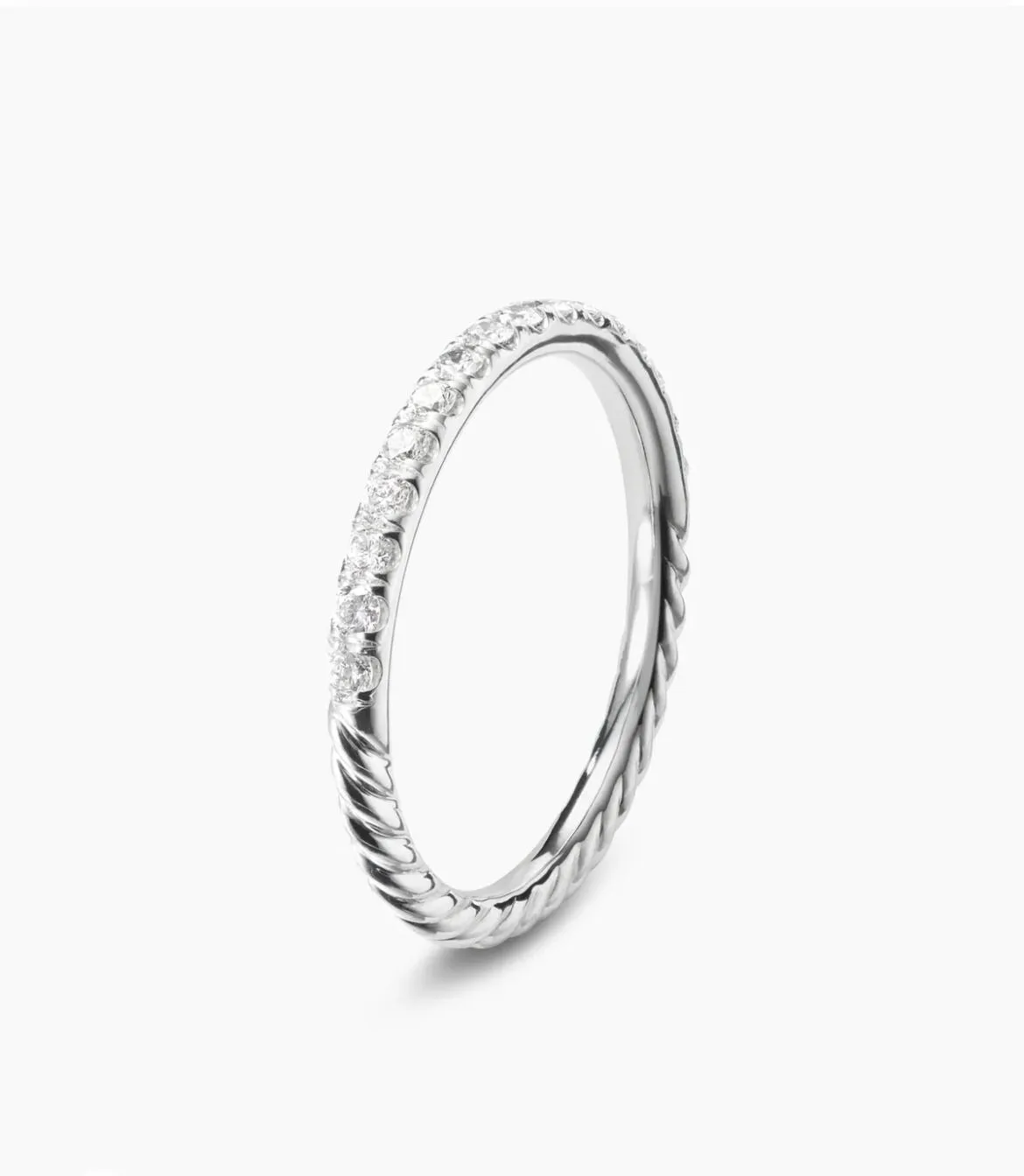 Luxurious Gold Twisted Cable Ring with Diamonds