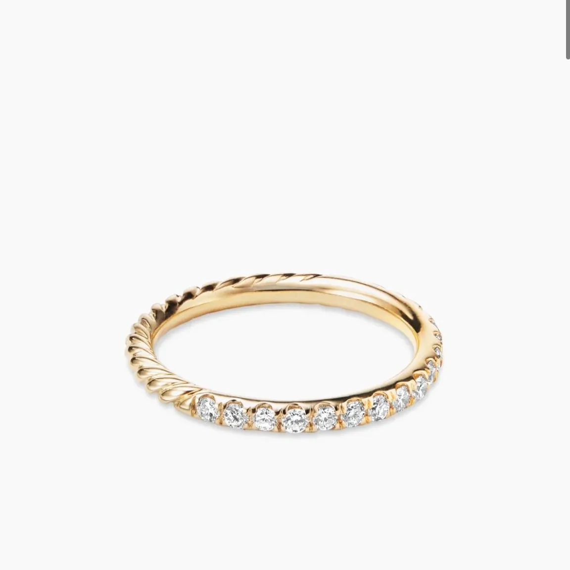 Luxurious Gold Twisted Cable Ring with Diamonds