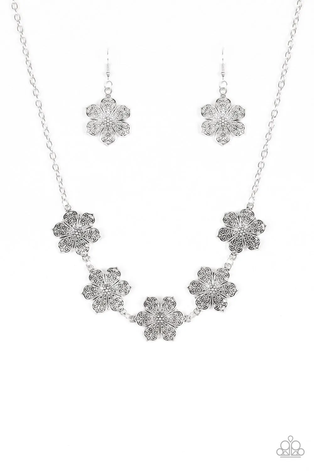 Paparazzi Necklace ~ Island Maven - Silver