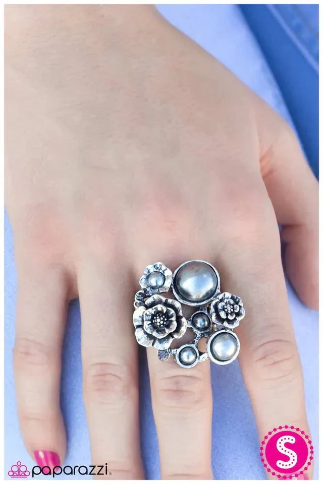 Paparazzi Ring ~ A Rare Beauty - Silver