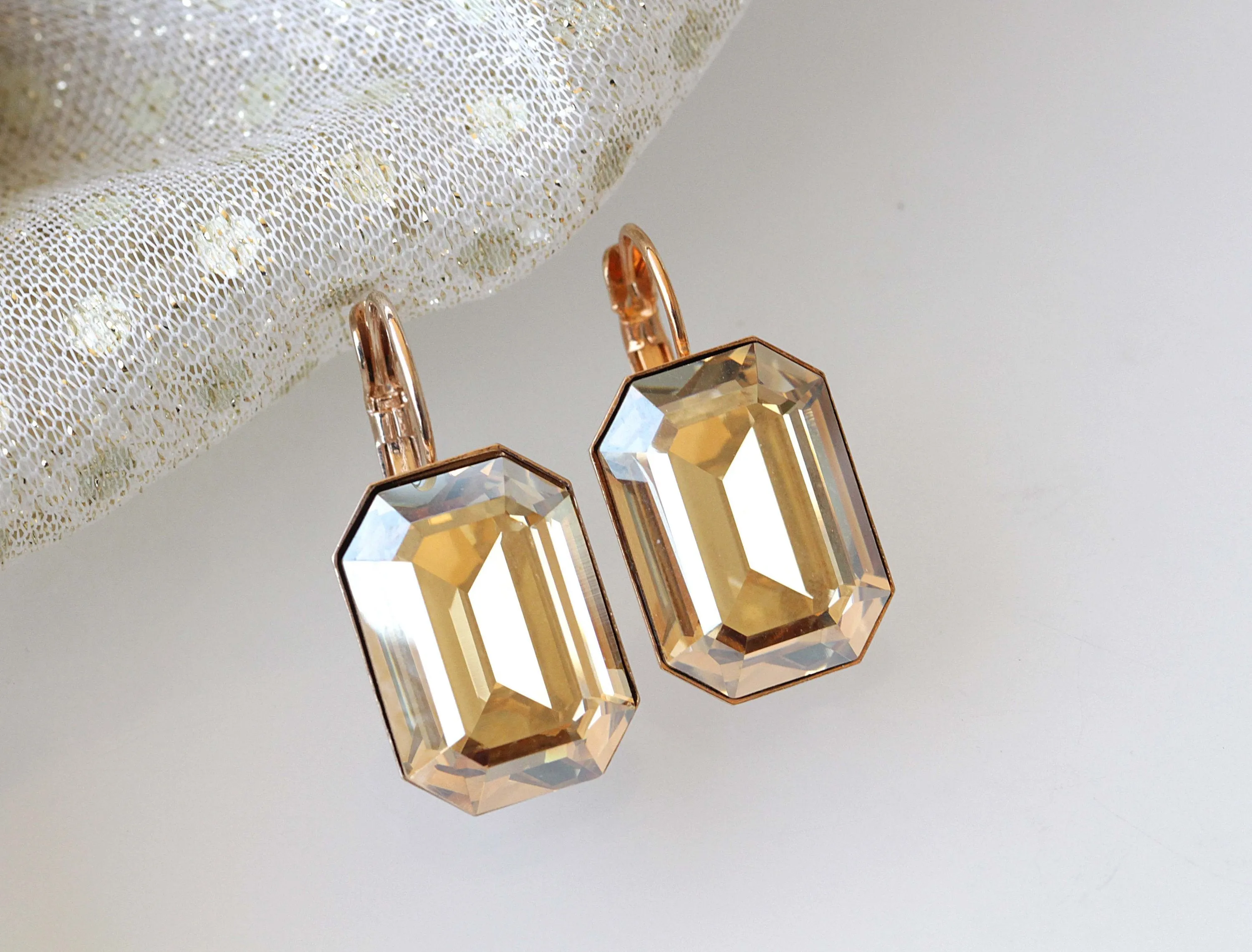 STUNNING CHAMPAGNE EARRINGS