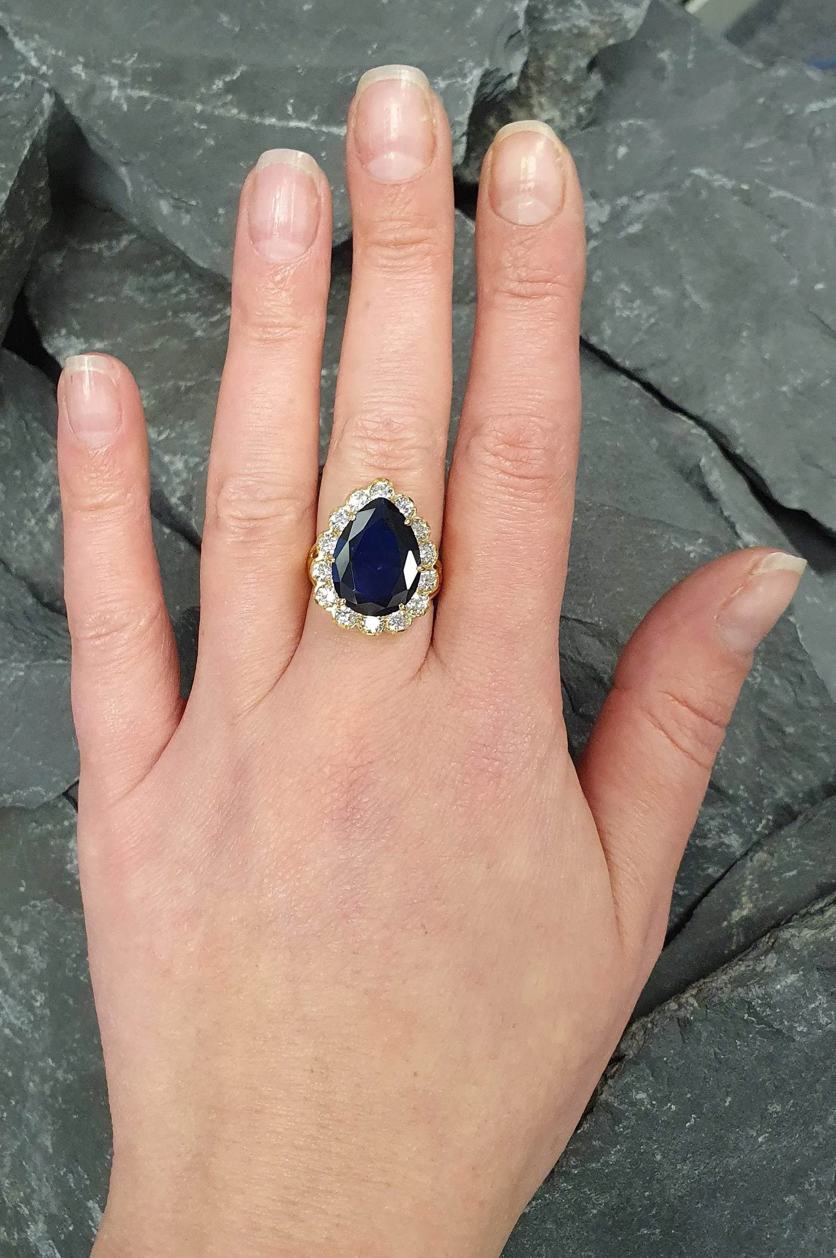 Victorian Sapphire Gold Ring - Blue Teardrop Ring - Vintage Sapphire Ring